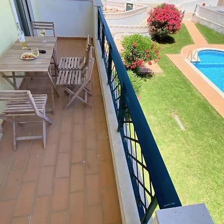 Morada Do Sol - Fun Apartment, With Pool & Close To The Strip Apartment Albufeira